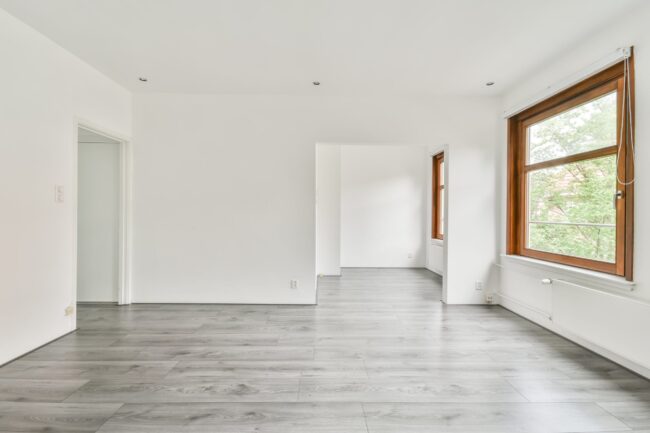 Habitación con tarima